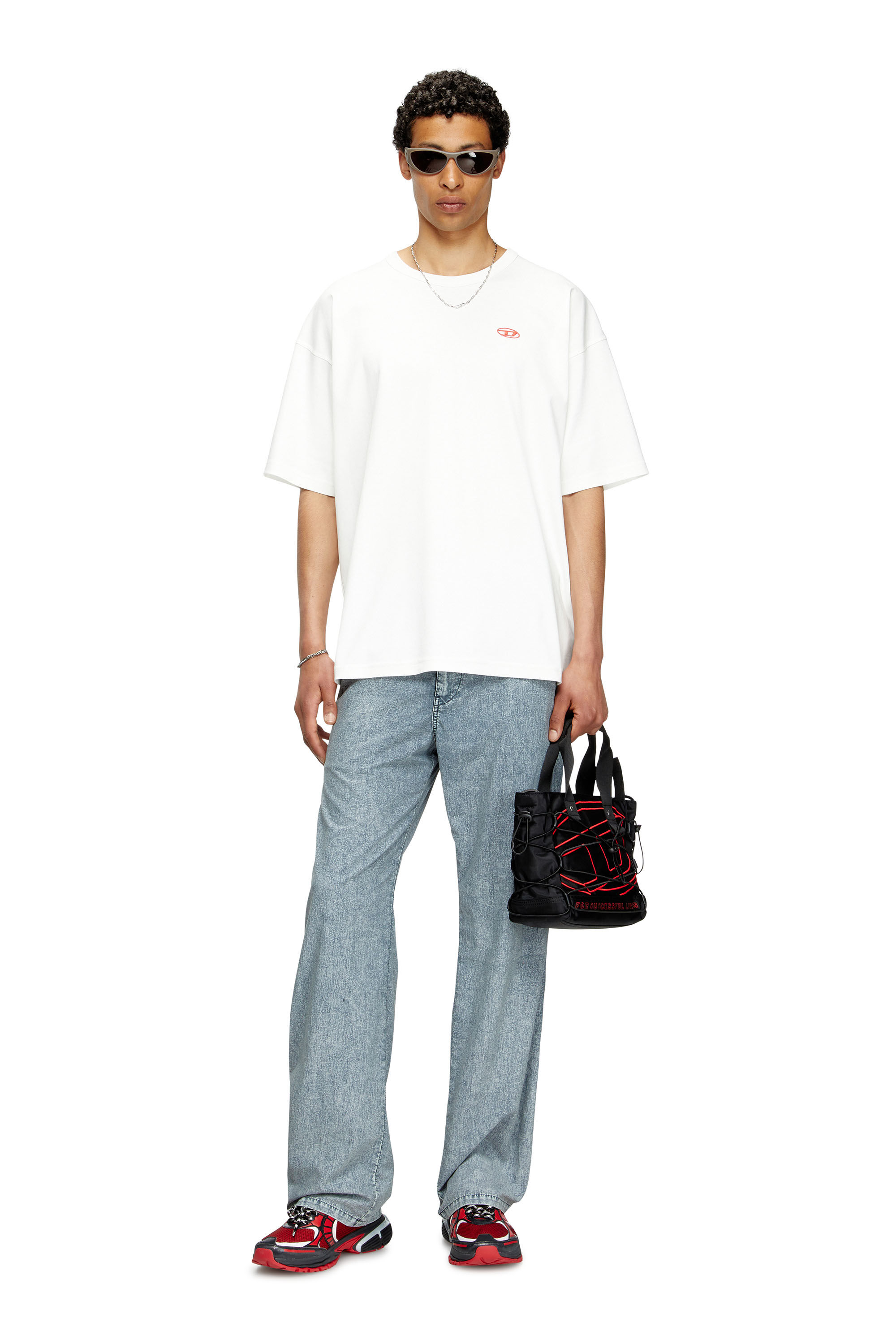 Men's T-shirt with red Oval D | White | Diesel FI