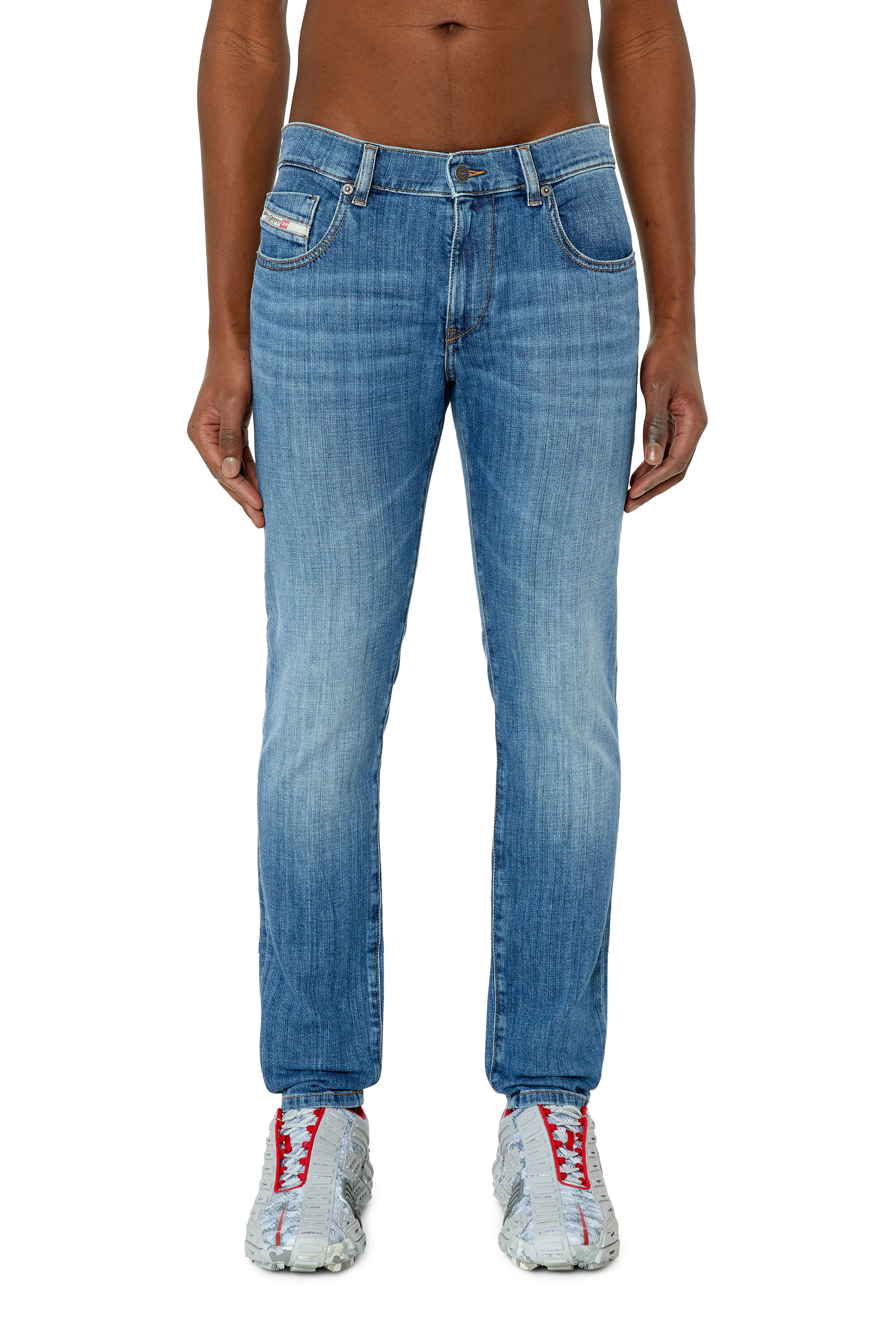 Diesel - 2019 D-Strukt 0EKAI Slim Jeans, Medium blue - Image 3