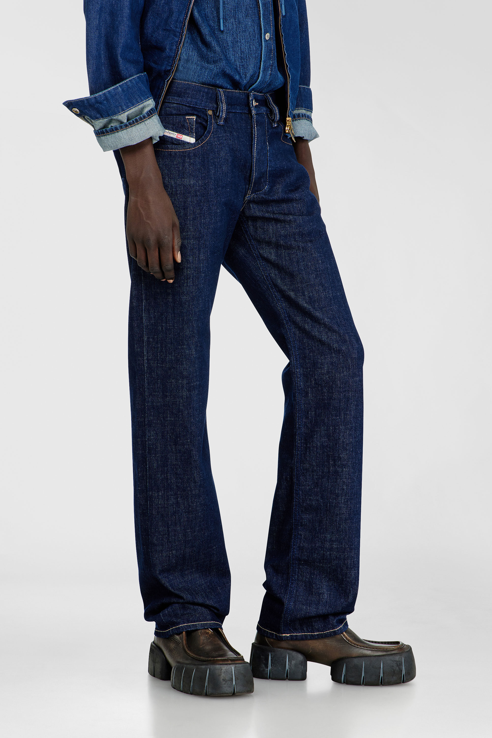 Diesel - Man's Regular Jeans 1985 Larkee 007EQ, Dark Blue - 7