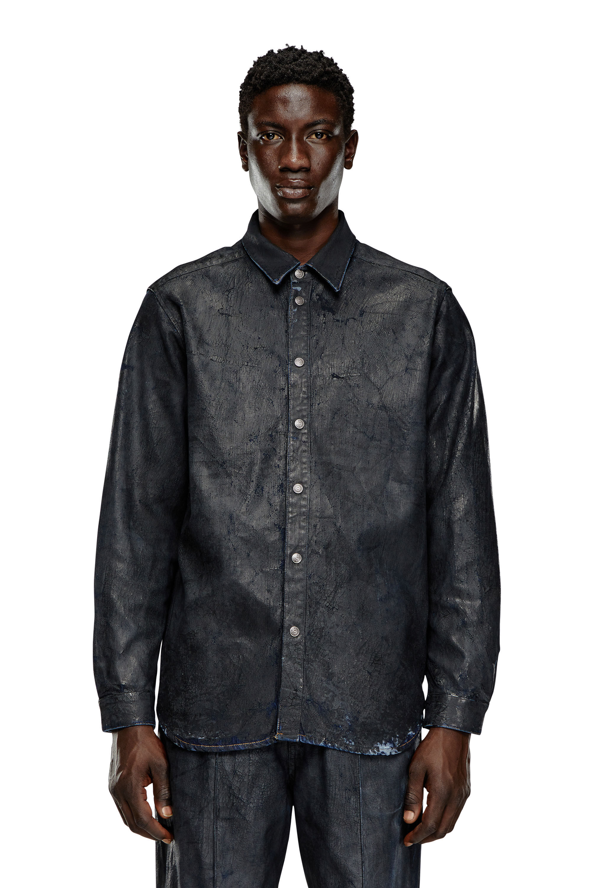 Men's Denim shirt with craquelé coating | Black | Diesel FI