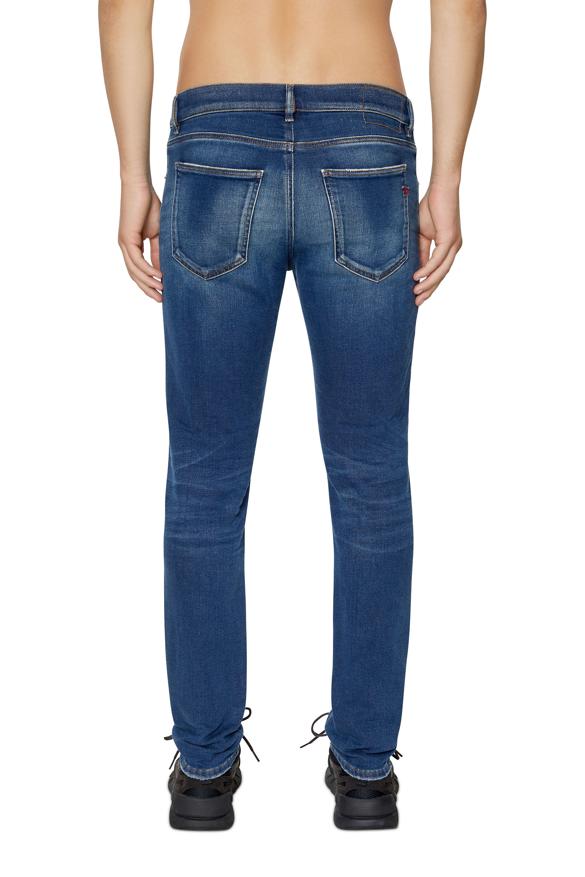 Diesel - D-Strukt JoggJeans® 068AZ Slim, Medium blue - Image 4