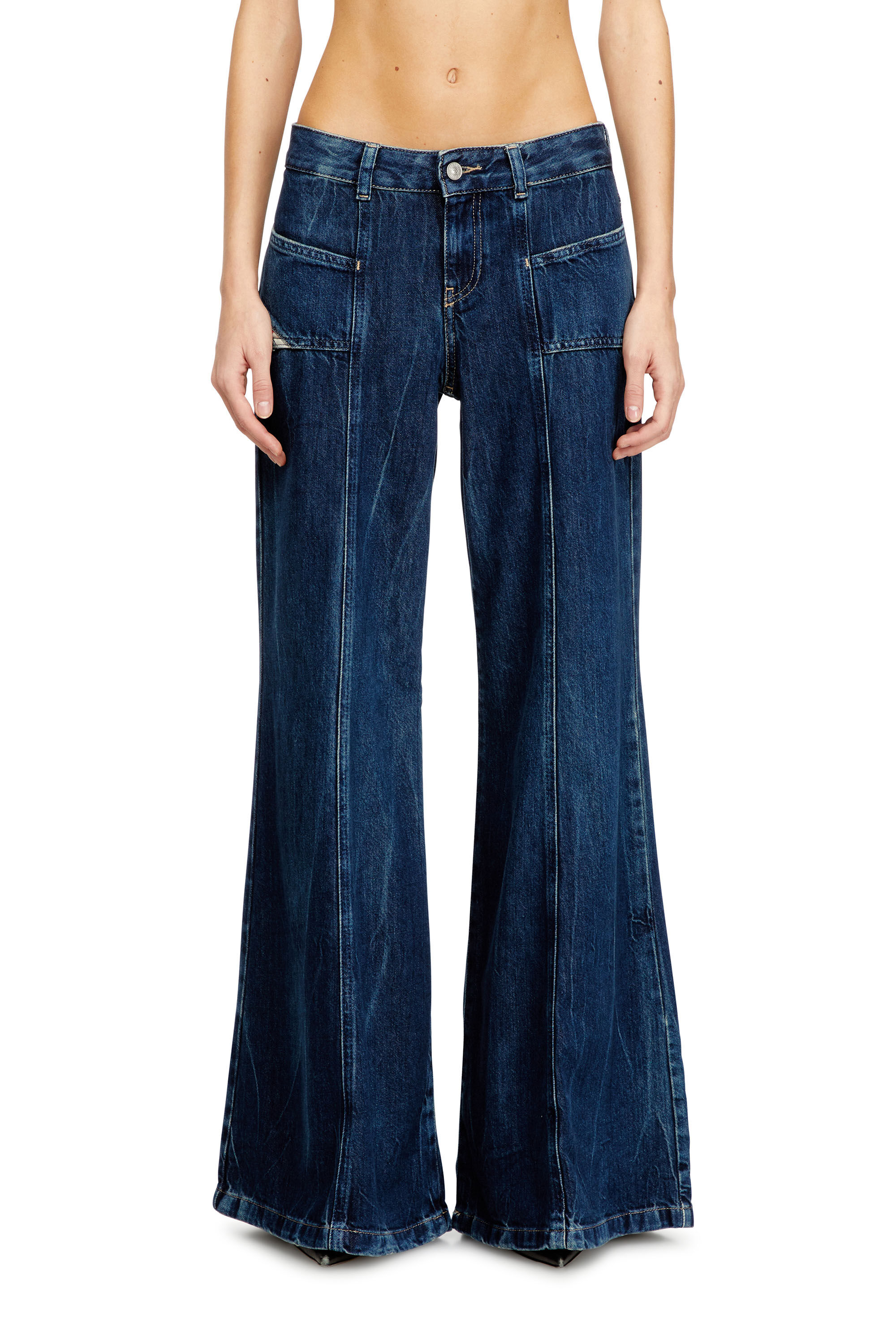 Women's Flare Jeans | Low Waist D-Akii | Medium blue | Diesel FI