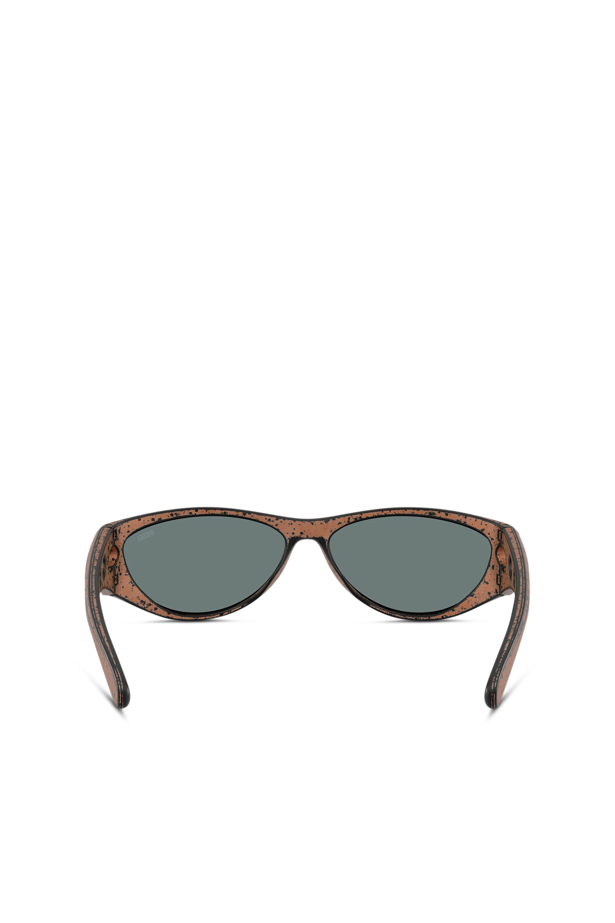 Women's Cat-eye style sunglasses | Brown | Diesel {{Country}}