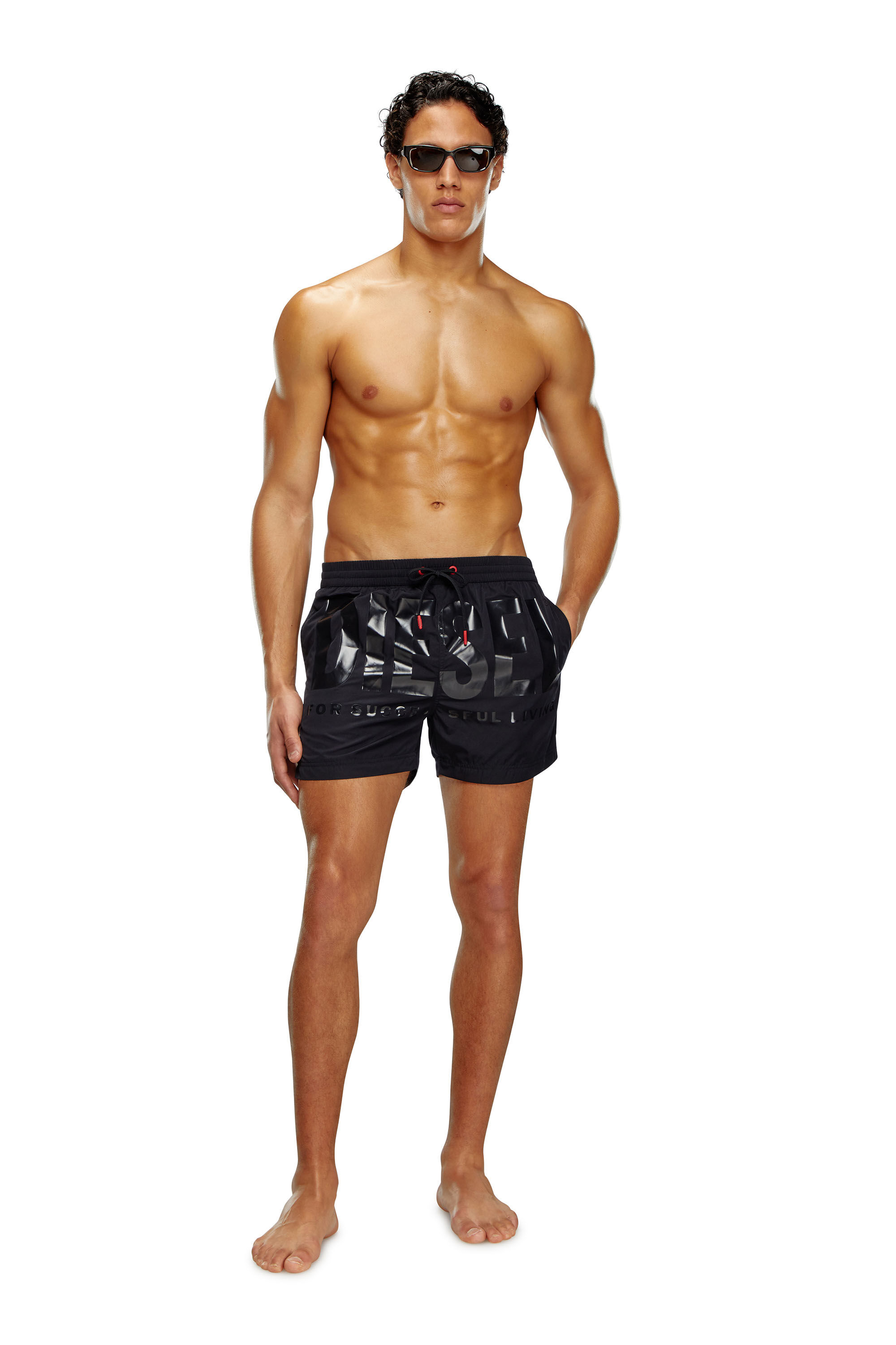 洗練されたデザインDIESEL ビーチウェア BMBX-KEN-37 XL Men's Mid-length swim shorts with tonal logo | Black | Diesel
