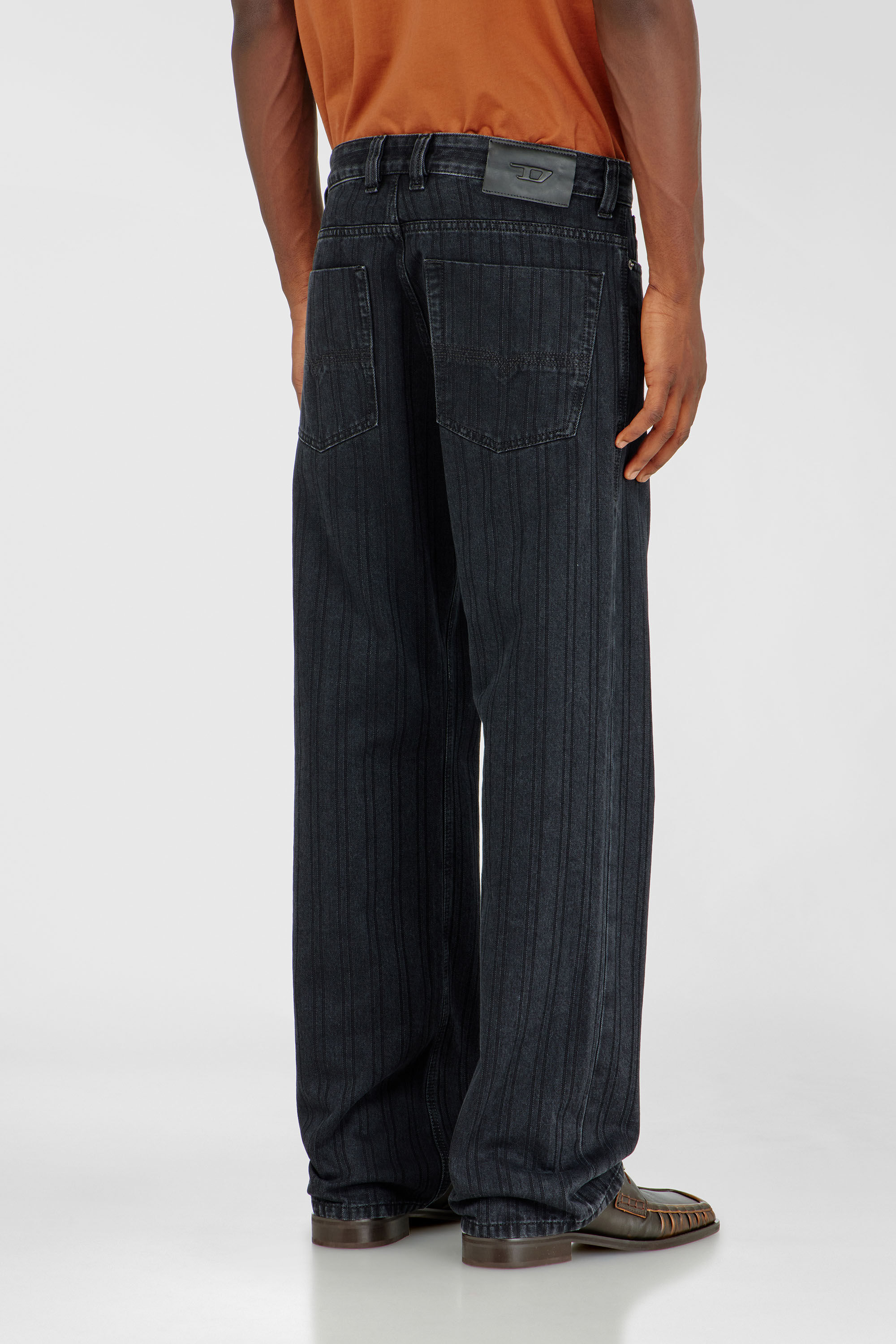 Diesel - Man's Relaxed Jeans 1980 D-Eeper 09Q12, Black/Dark grey - 5