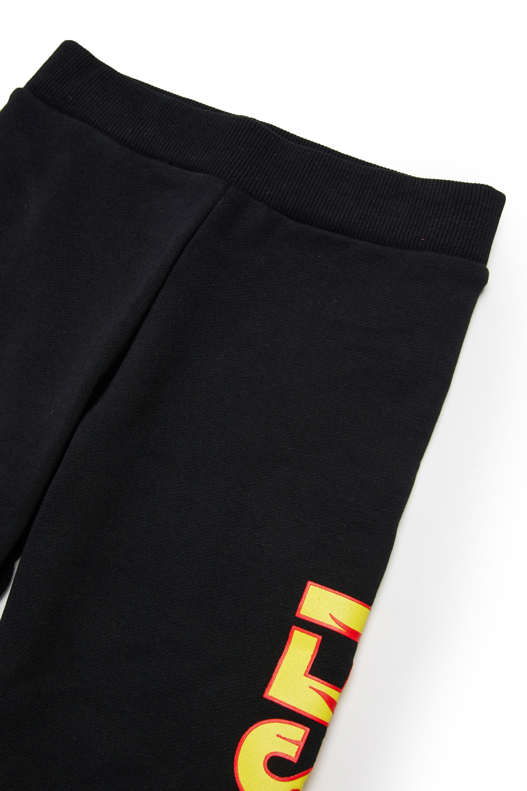 PEFNYB, Black