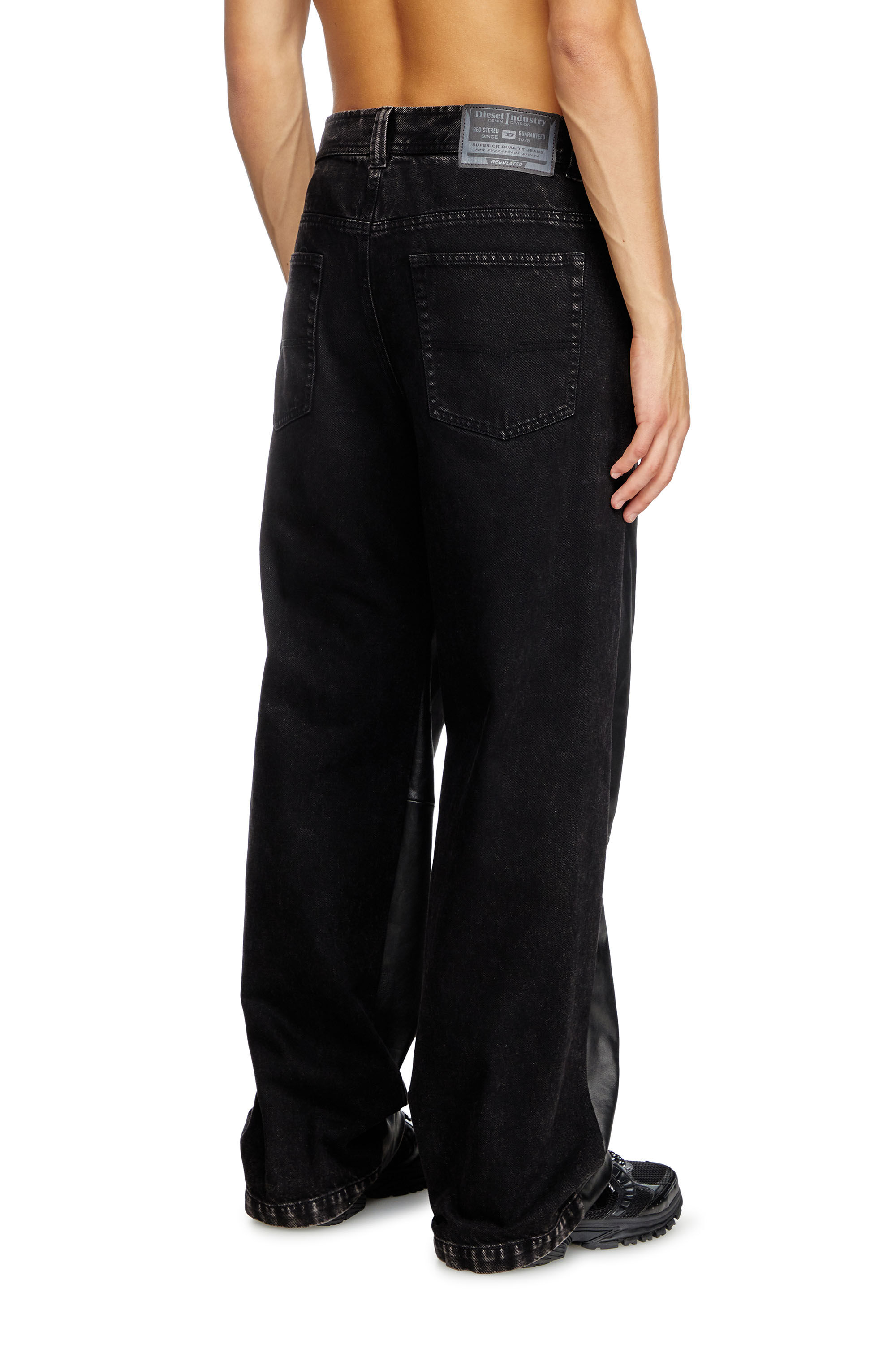 パンツ DIESEL DENIM PANTS Men's Hybrid denim and leather pants | Black | Diesel