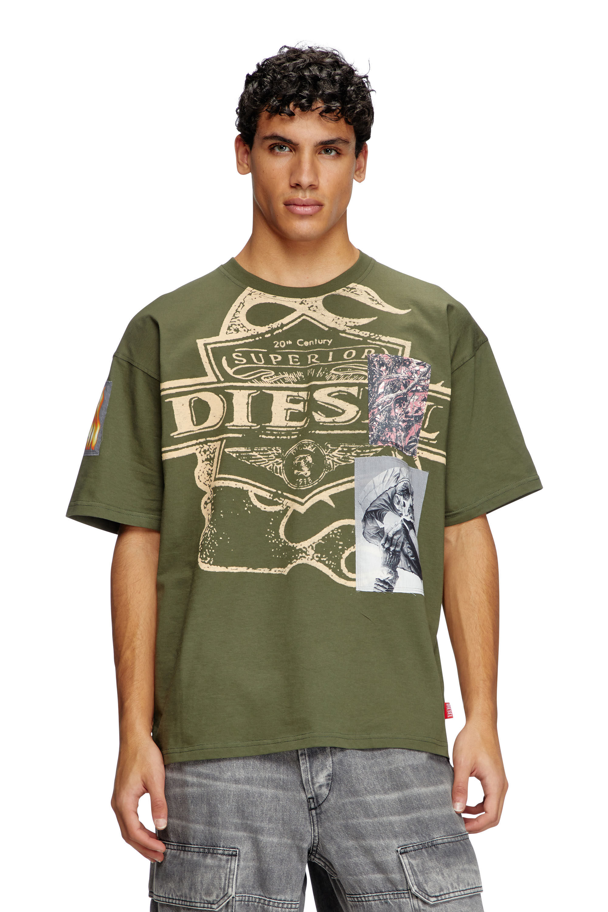 Tシャツ・カットソー DIESEL t-boxt-slits-r8 Men's T-shirt with patch detail | Grey | Diesel