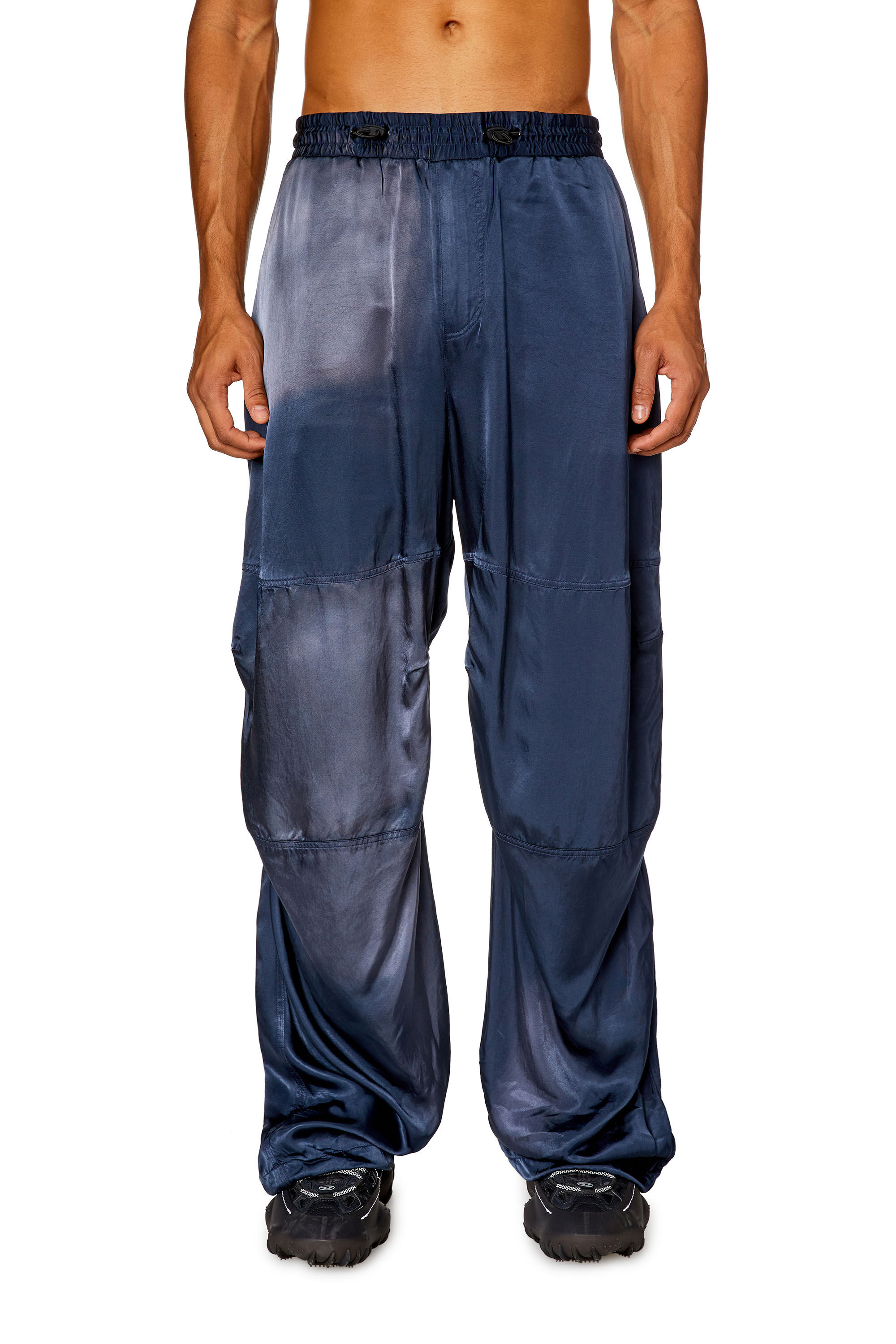 Men's Oversized satin cargo pants | Blue | Diesel