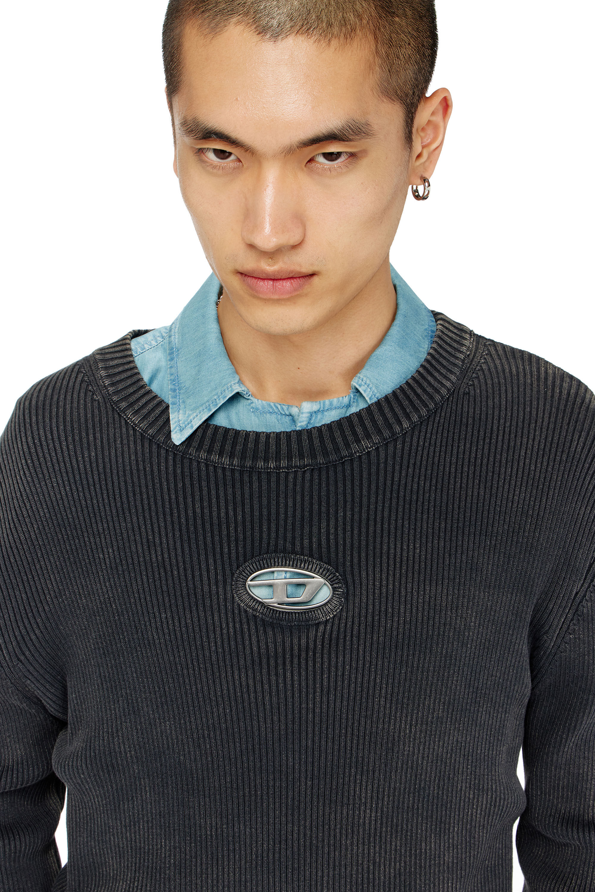 Men's Distressed jumper with cut-out logo | Black | Diesel FI