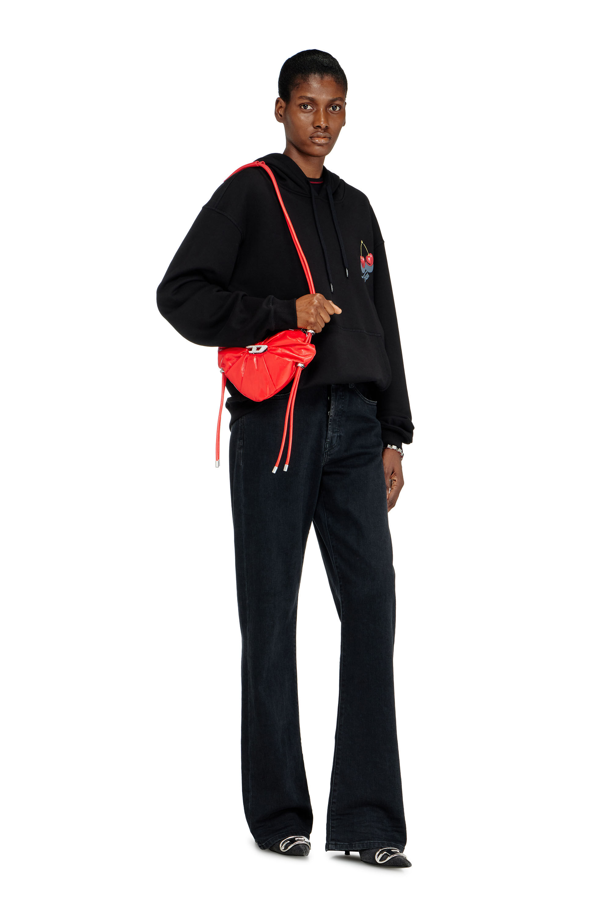 Women's Scrunch-D-Heart shoulder bag in scrunched leather | Red
