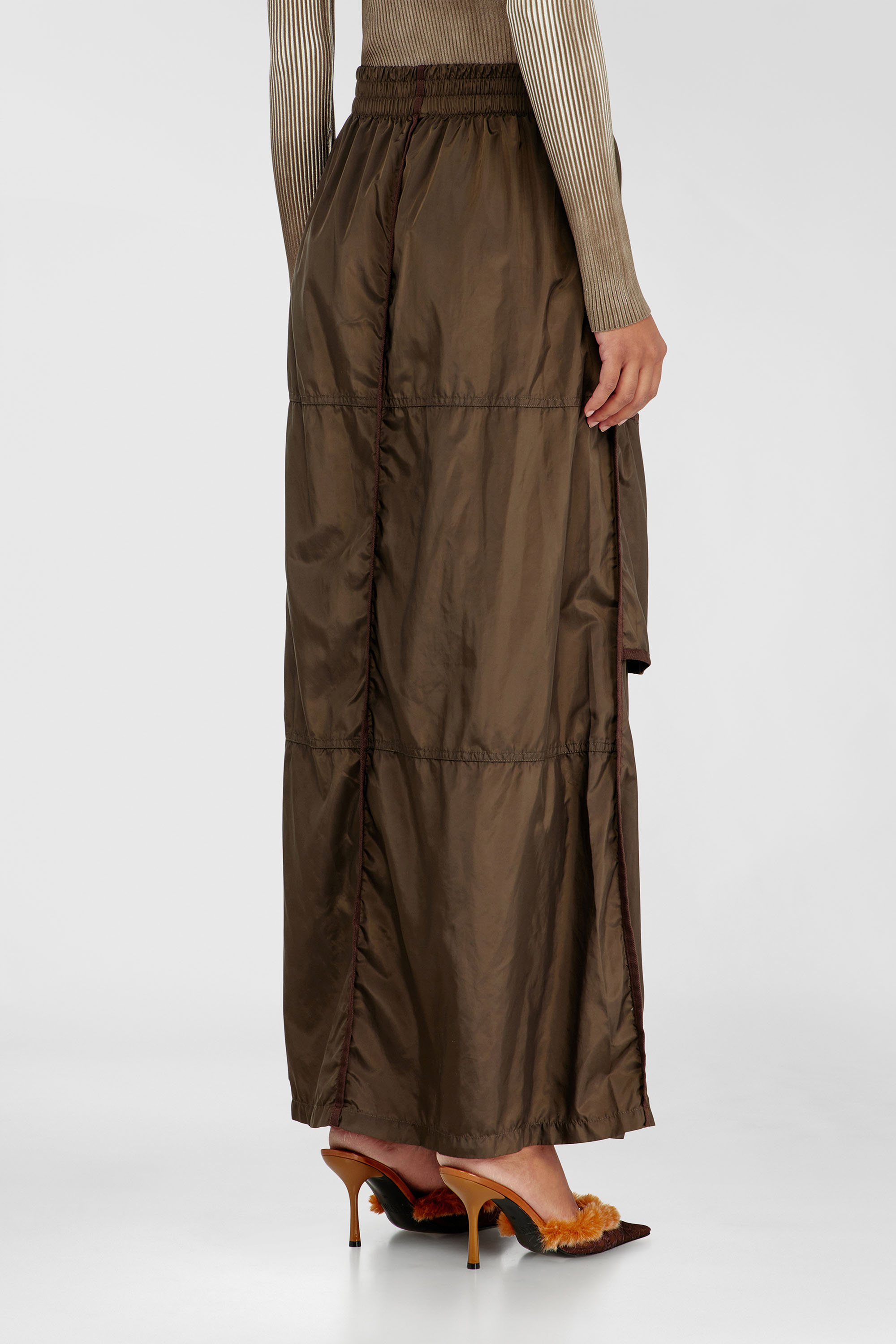 Diesel - O-HYTON, Woman's Windbreaker maxi skirt with front zip in Brown - 4