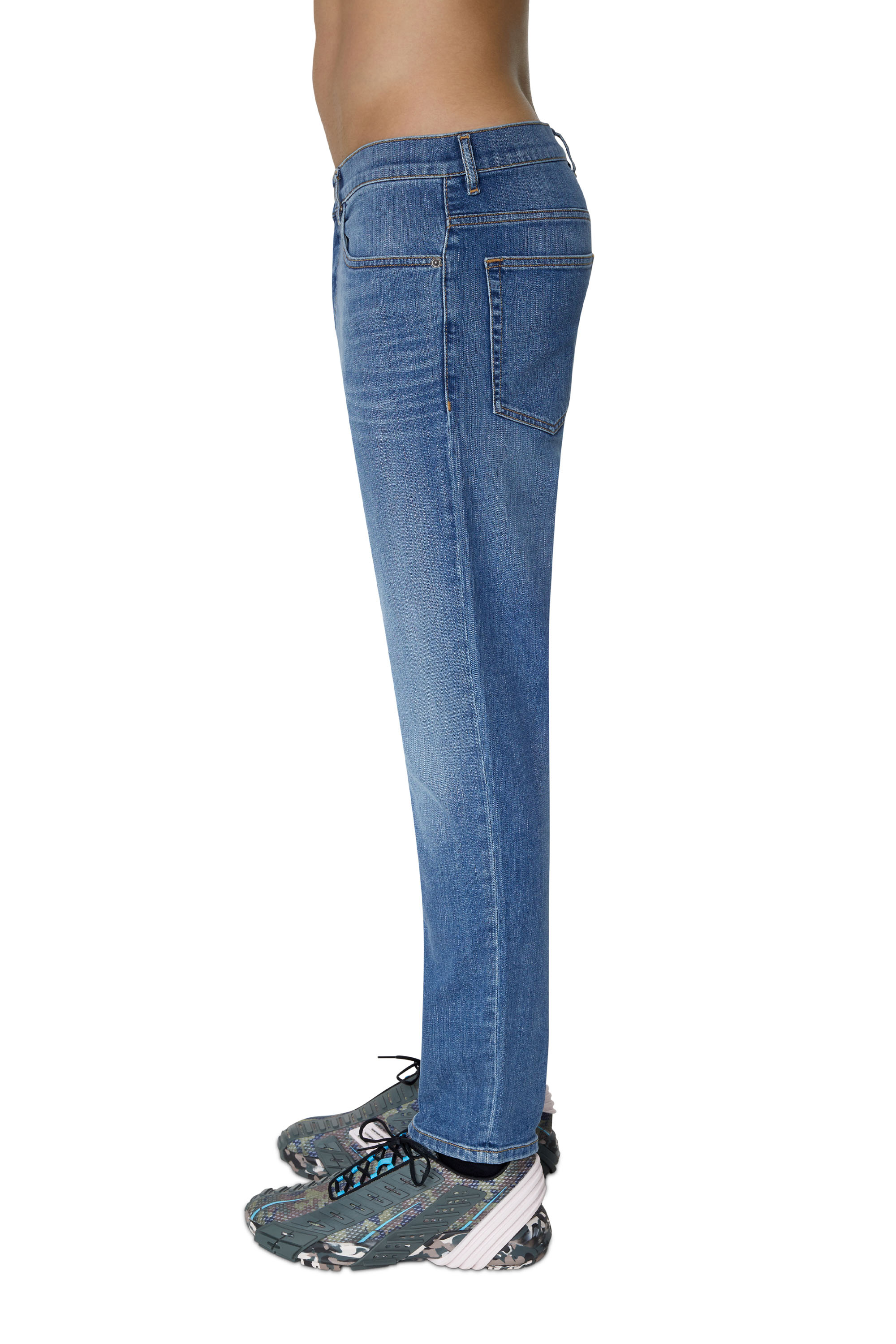 Diesel - 2005 D-Fining 09D47 Tapered Jeans, Medium blue - Image 4