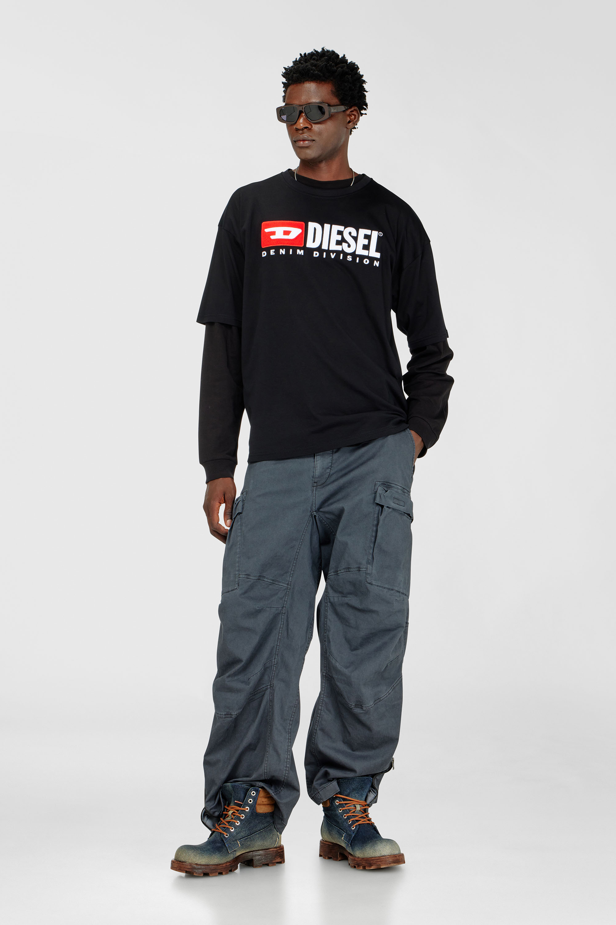 Diesel - T-BOXT-DIV, Man's T-shirt with Diesel patch logo in Black - 1