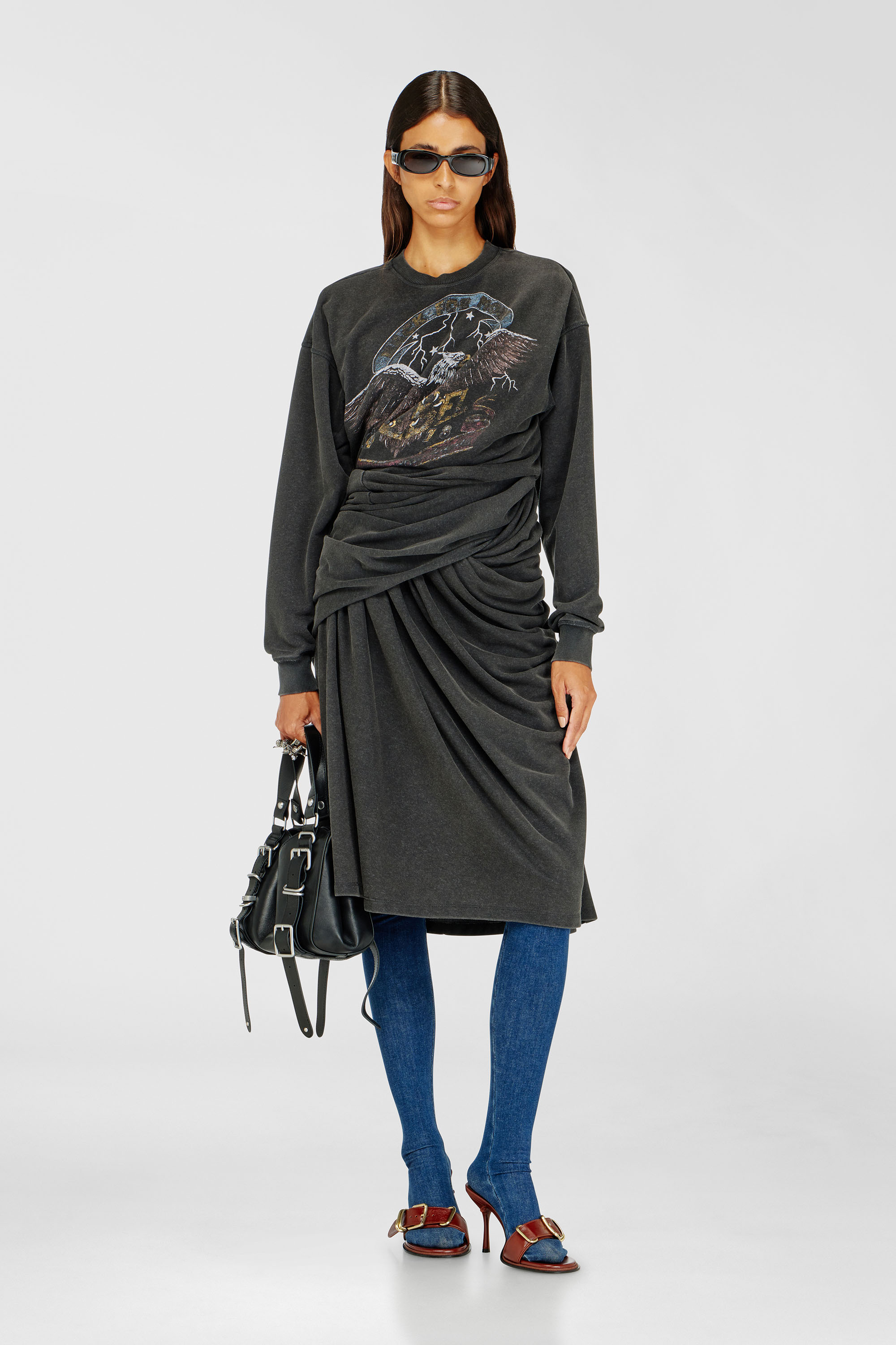 Sweatshirt dress with concert graphics