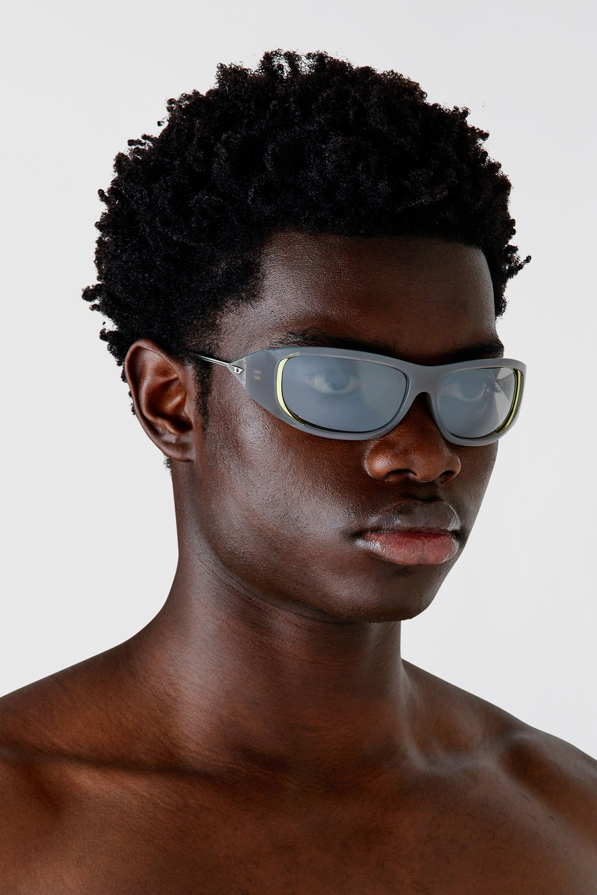 Diesel - 0DL3001 SIZE 61, Unisex's Wraparound style sunglasses in Grey - 4