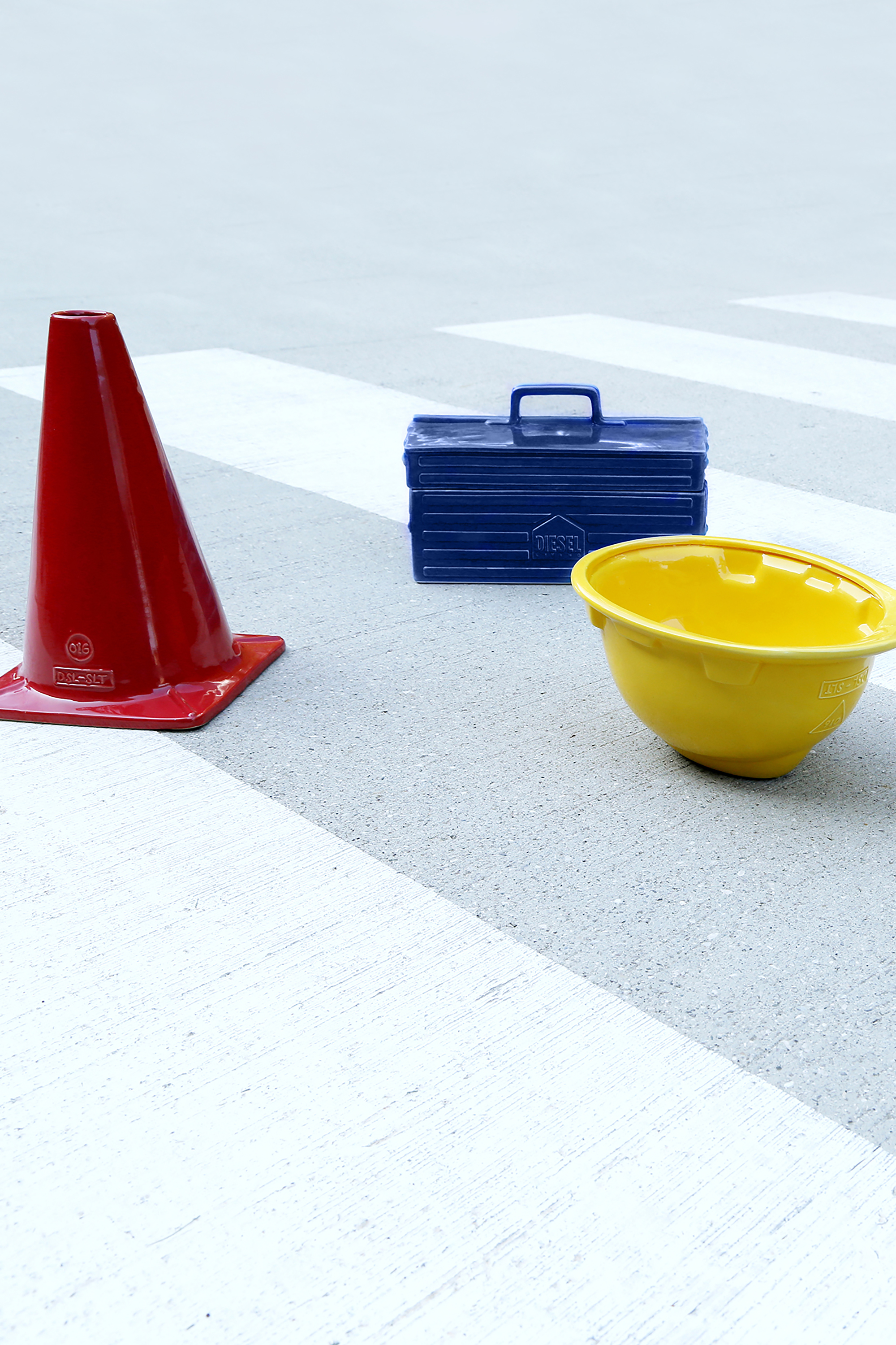 Diesel - 11057 WORK IS OVER, Unisex's Yellow porcelaine container in Yellow - 4