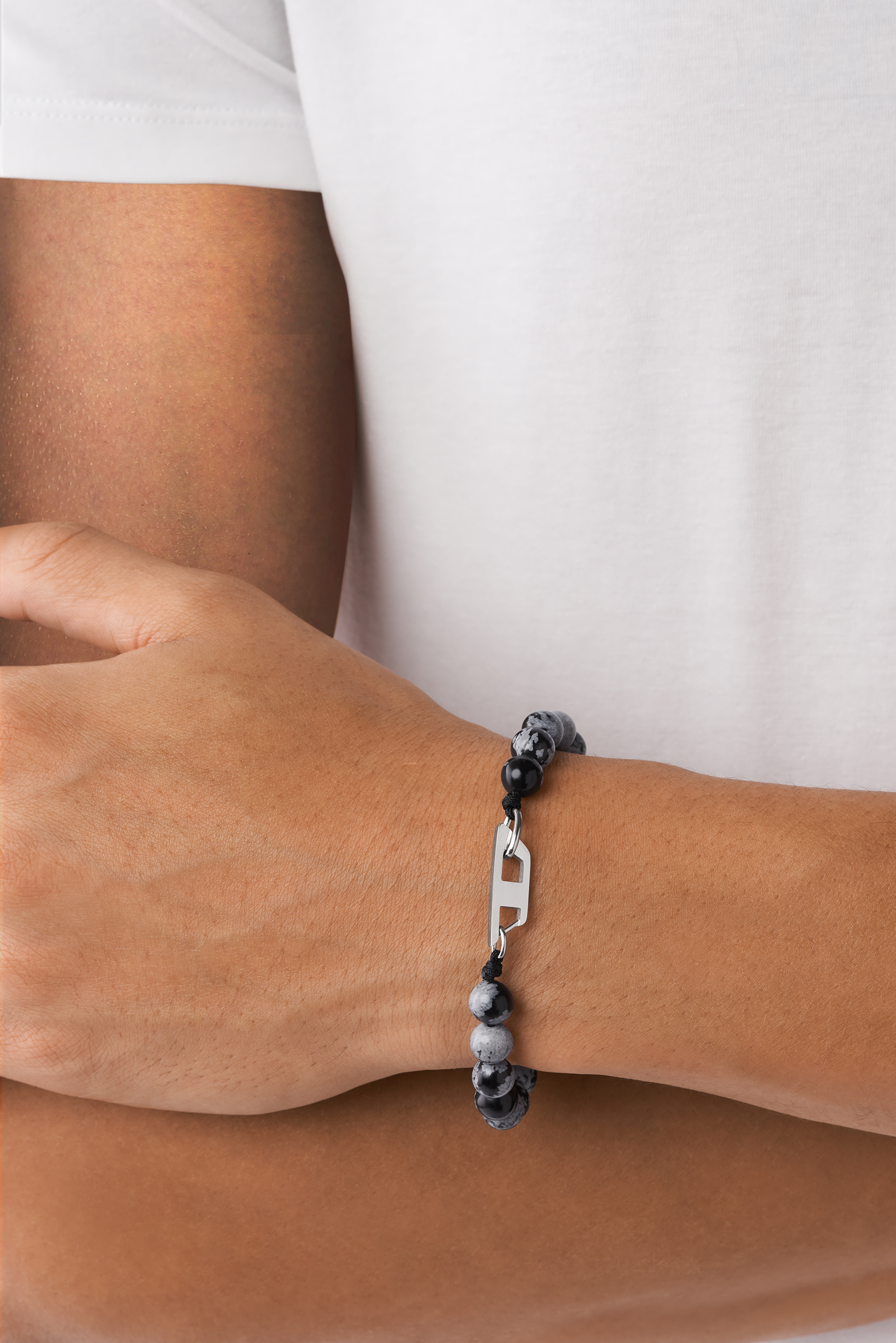 Diesel - DX1340, Unisex's Multicolor snowflake beaded bracelet in Black/Grey - 3