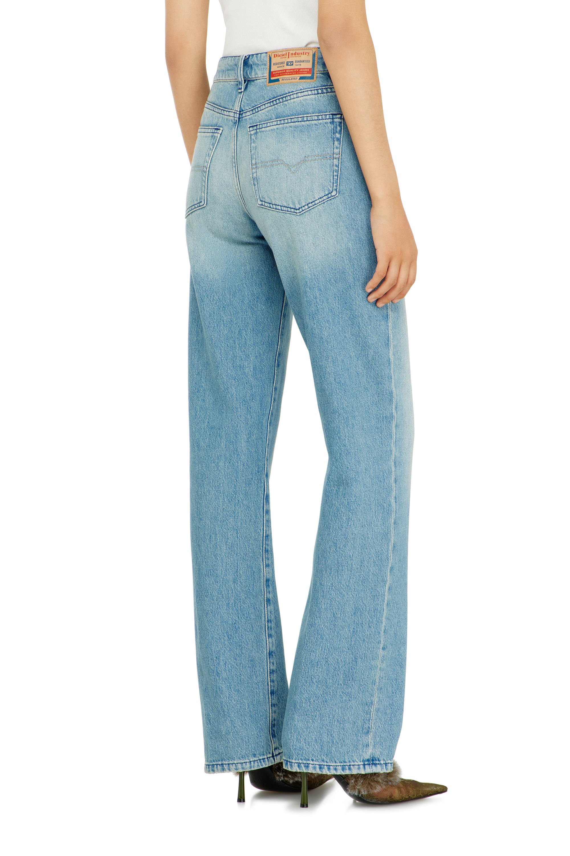 Diesel - Woman's Regular Jeans 1971 D-Sent 0BEBF, Light Blue - 5
