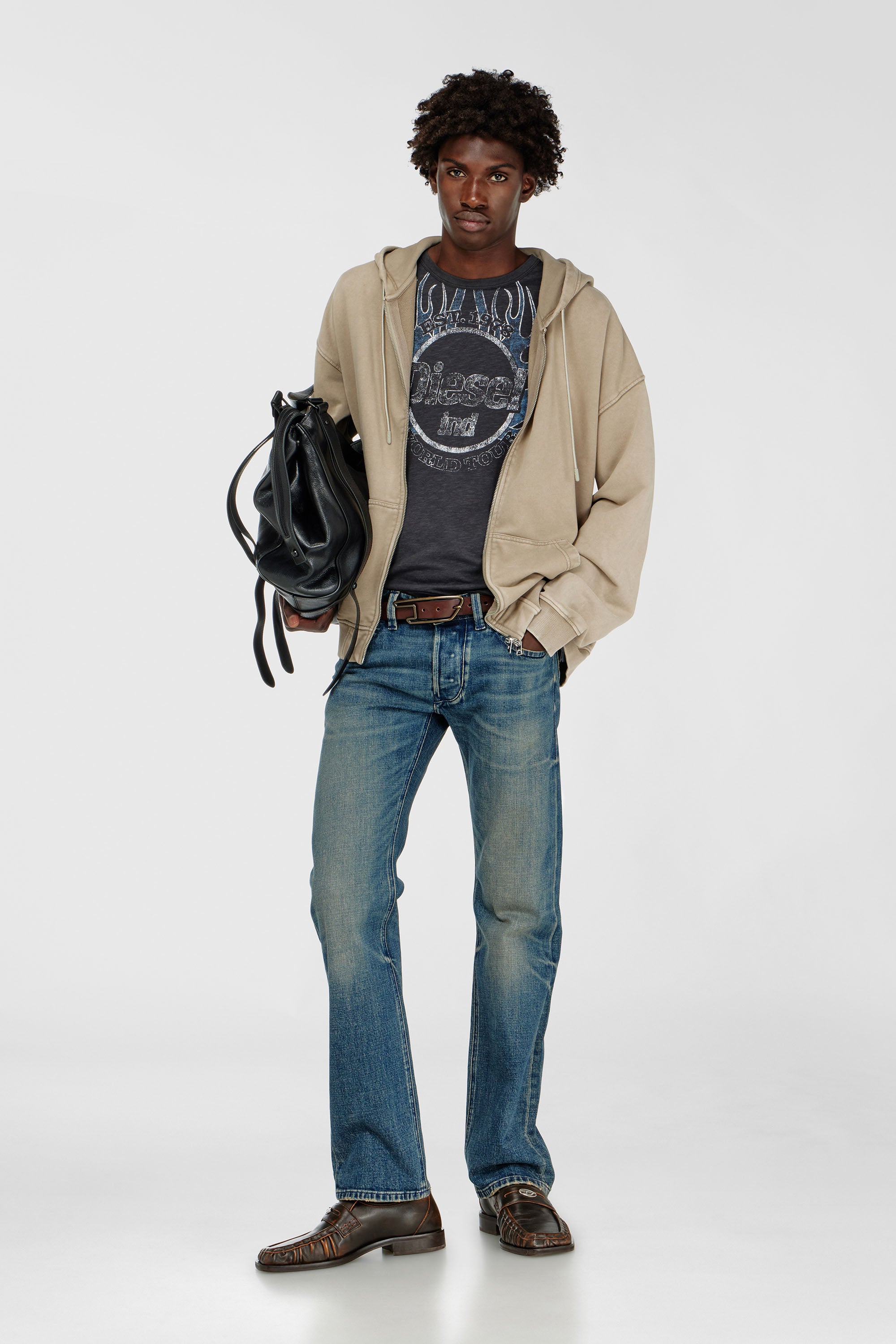 Diesel - T-NOTS, Man's T-shirt in slub-jersey with crack print in Dark grey - 2