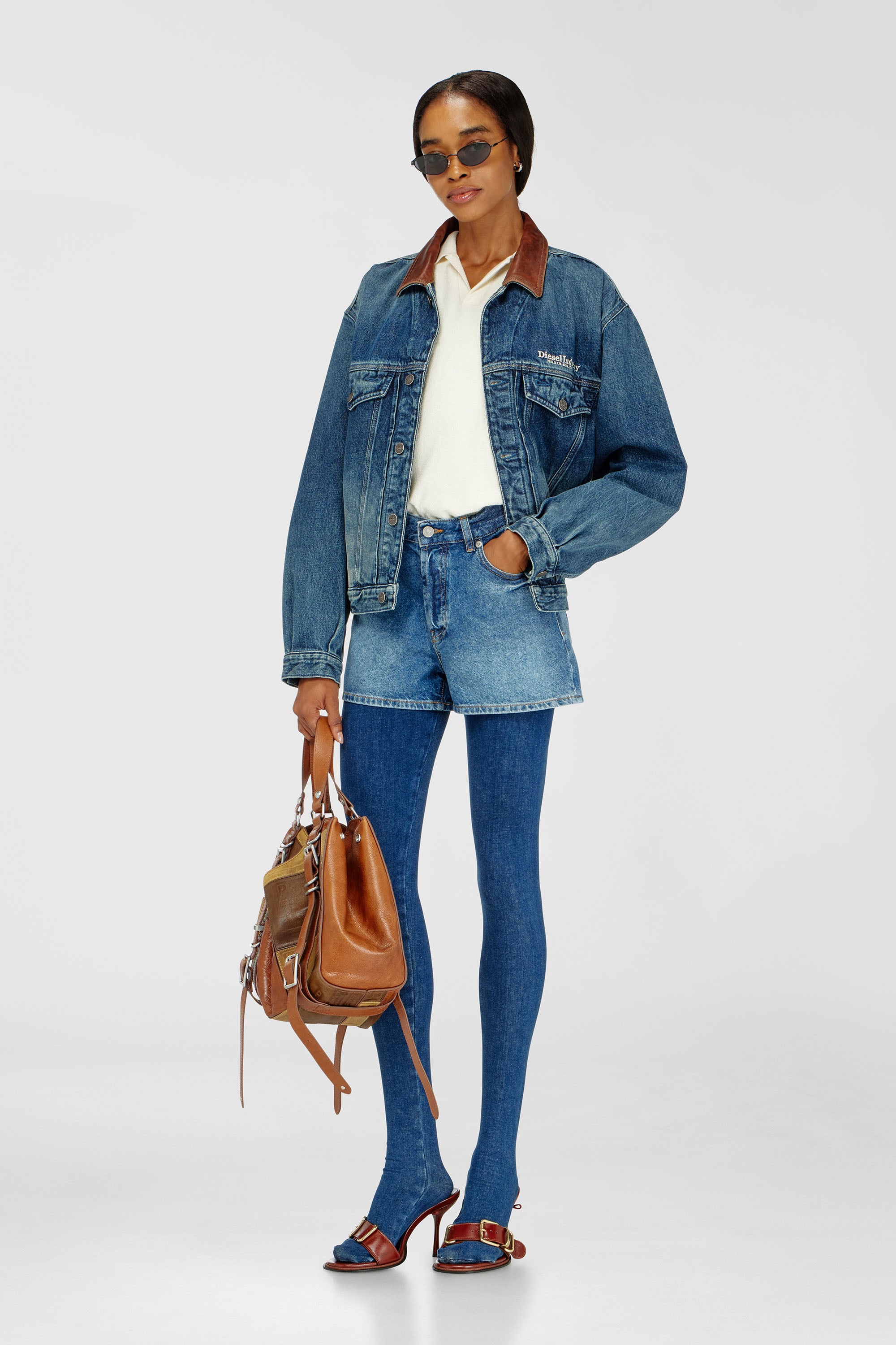 Diesel - DE-HELIOS, Woman's Shorts in worn-in denim in Medium blue - 2