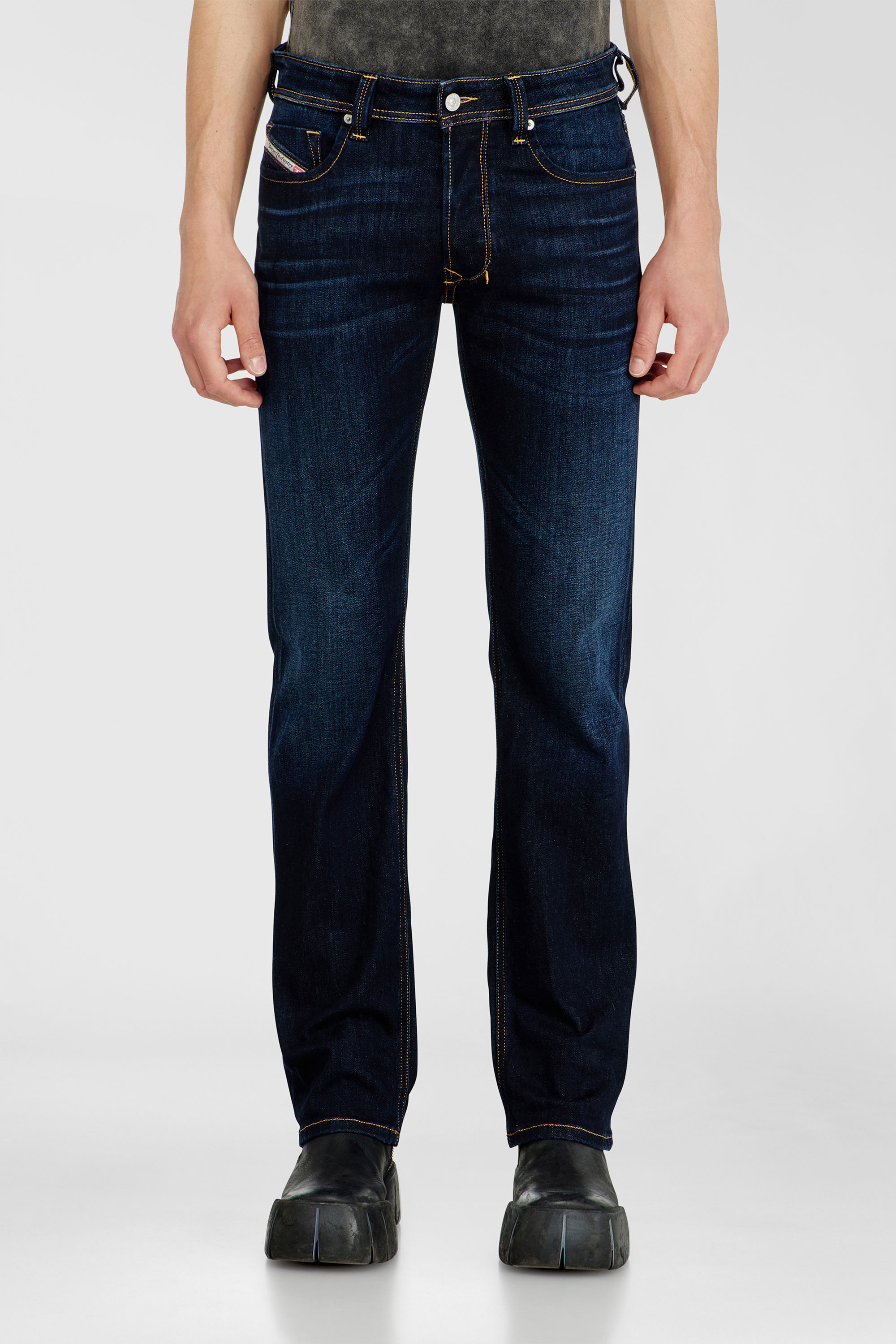 Diesel - Man's Regular Jeans 1985 Larkee 09Q15, Dark Blue - 4