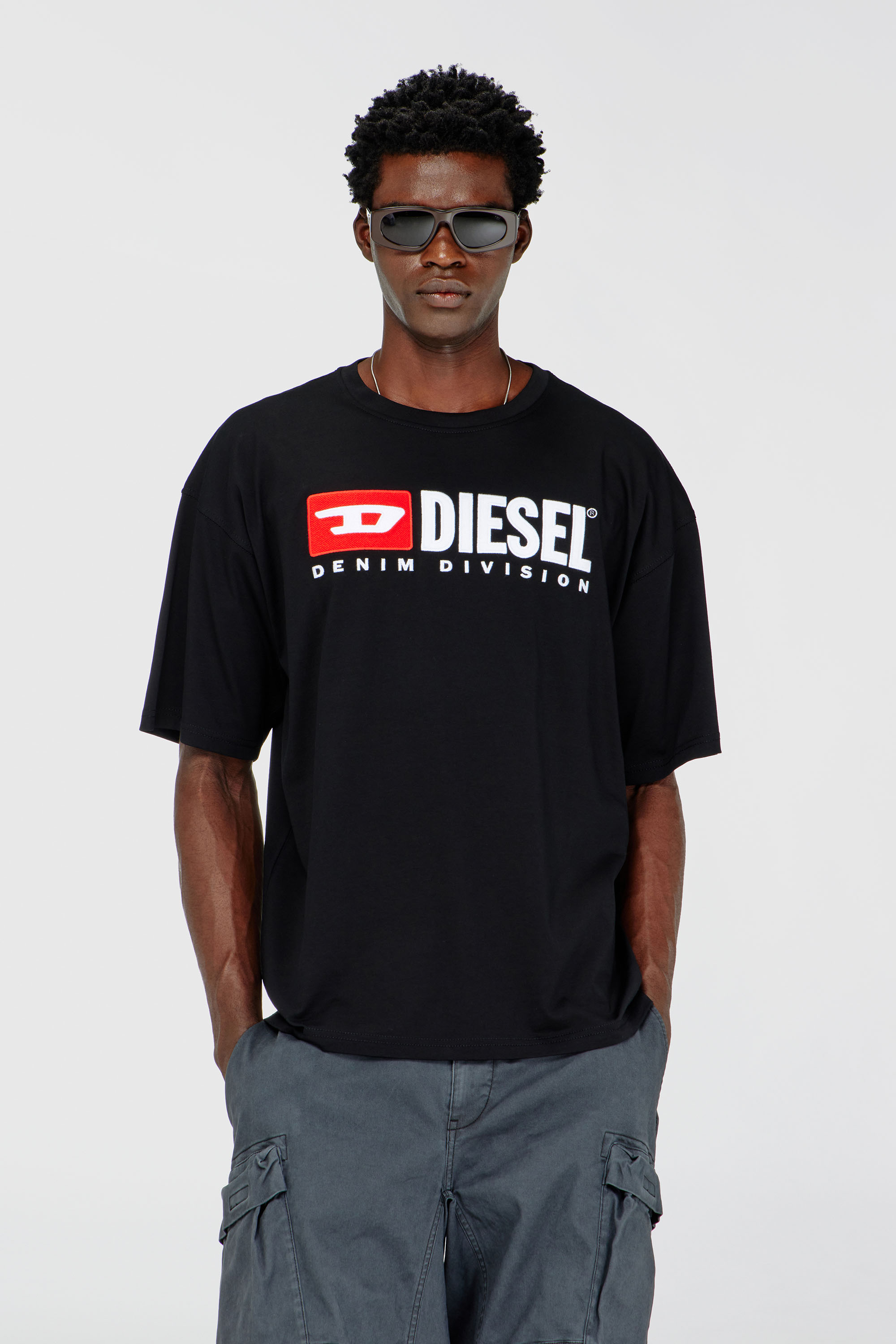 Diesel - T-BOXT-DIV, Man's T-shirt with Diesel patch logo in Black - 3