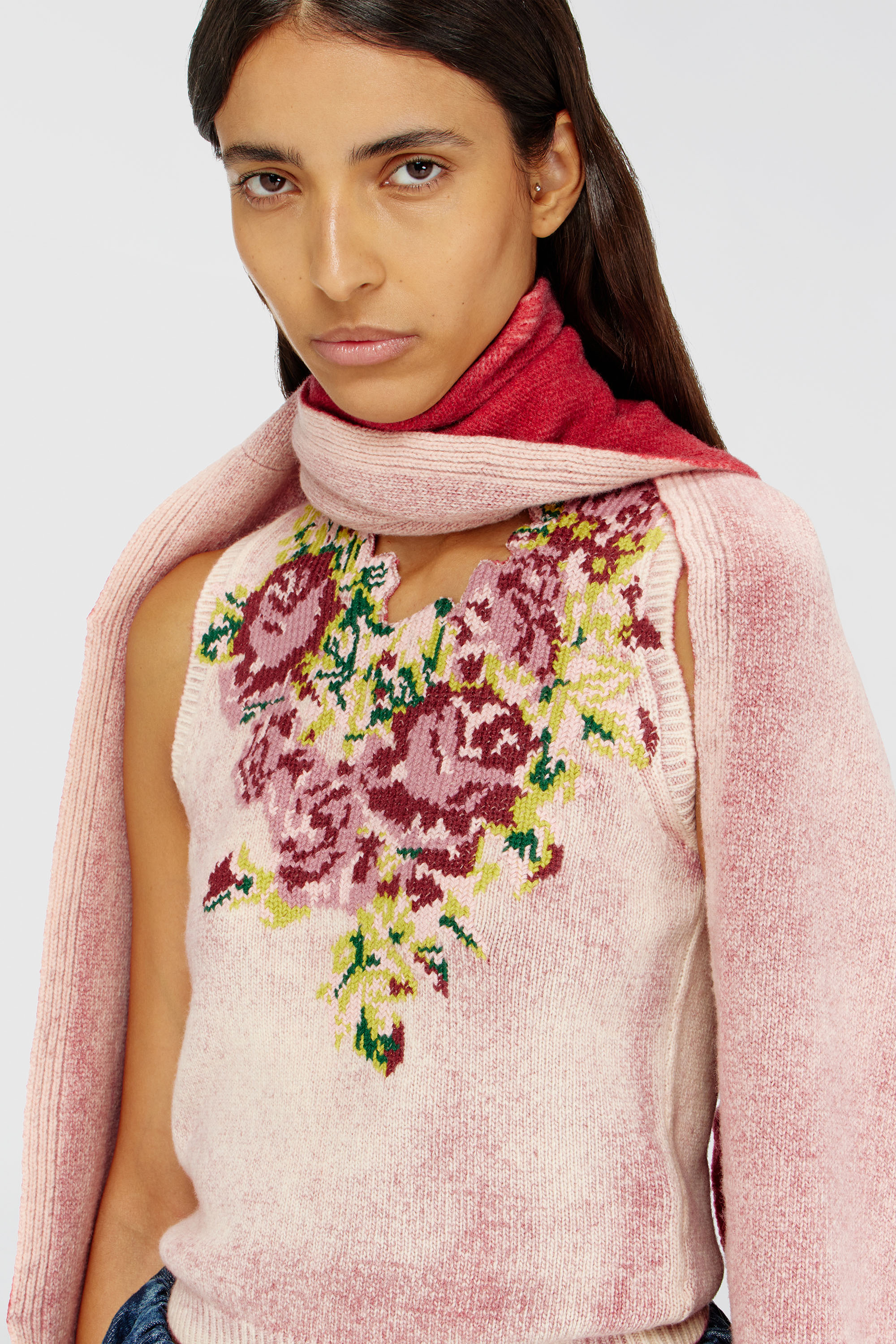 Diesel - M-RARIS, Woman's Knit vest in floral wool-blend knit in Pink - 5