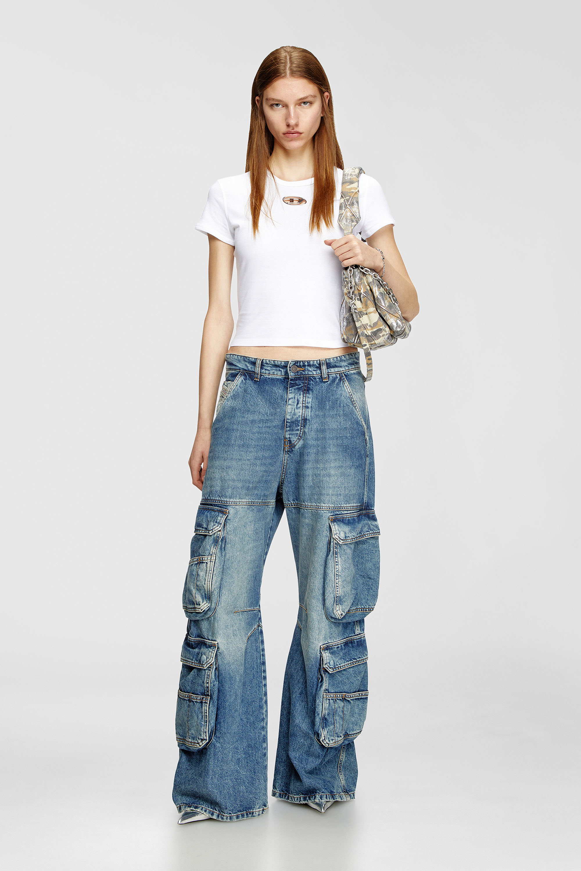 Diesel - T-UNCUTIE-LONG-OD-Q1, Woman's Slim fit T-shirt with cut-out Oval D in White - 1