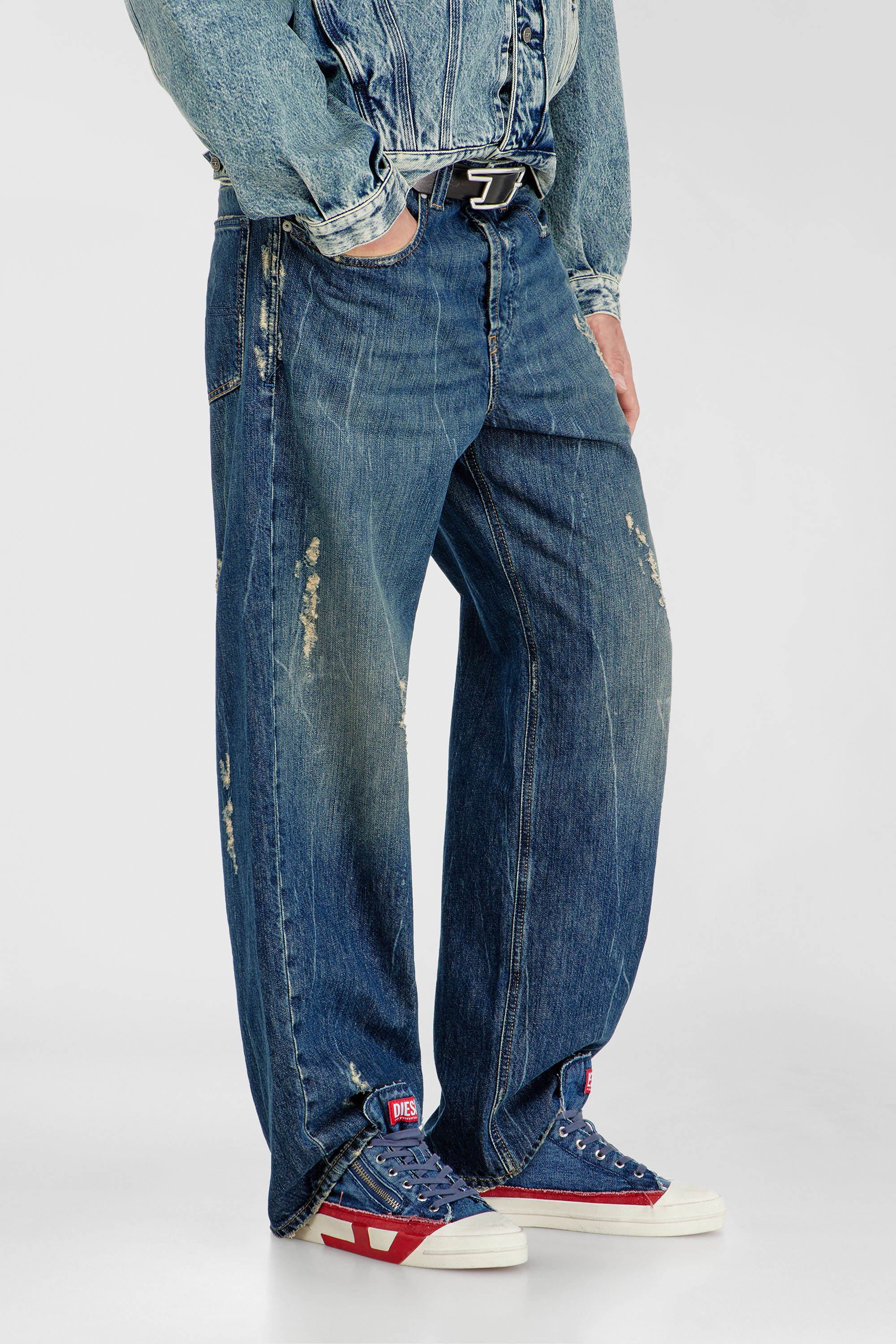 Diesel - Man's Relaxed Jeans 2001 D-Macro 09Q28, Medium blue - 7