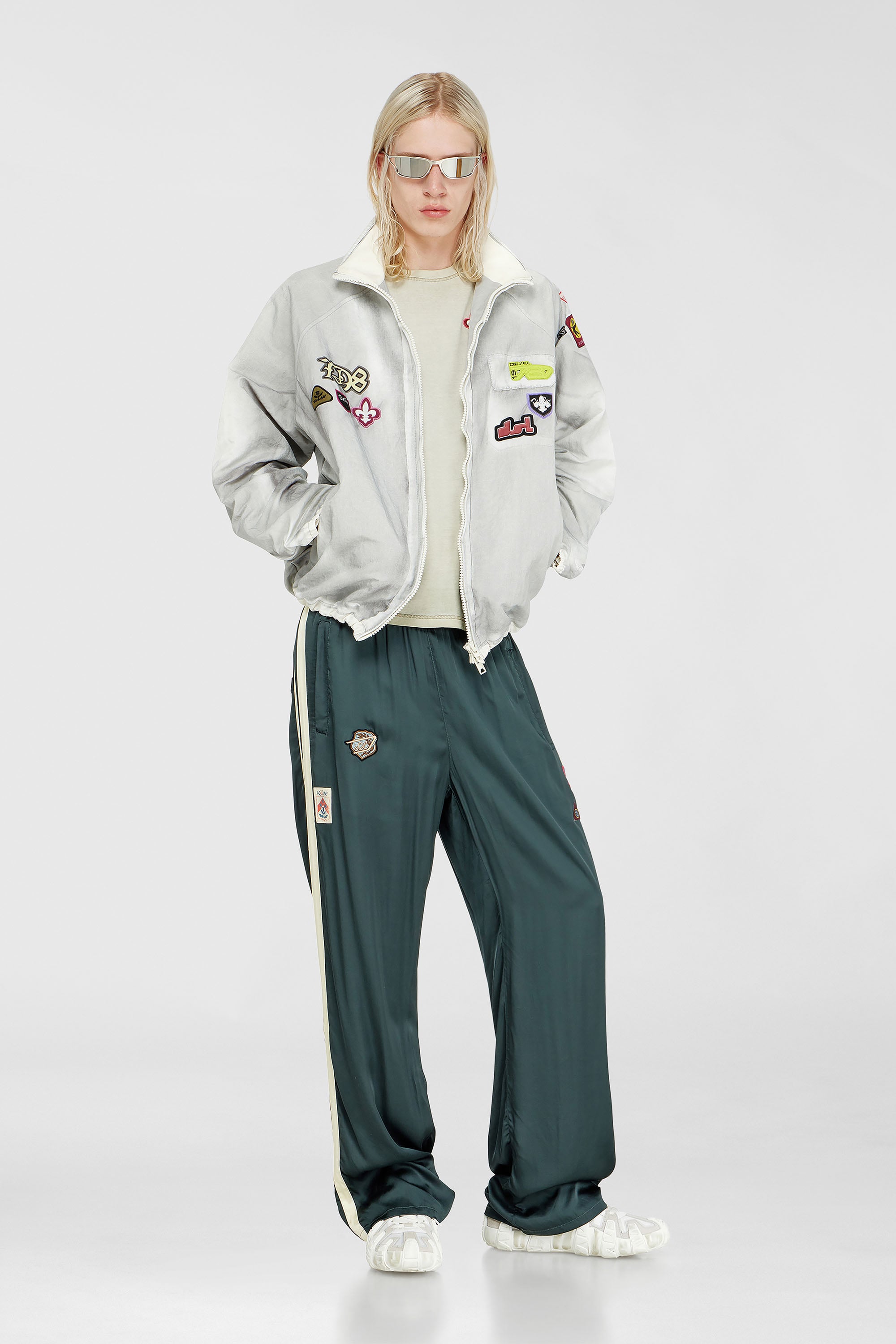 Diesel - J-PATCH, Man's Windbreaker with trompe l&rsquo;oeil patches in Light Grey - 2