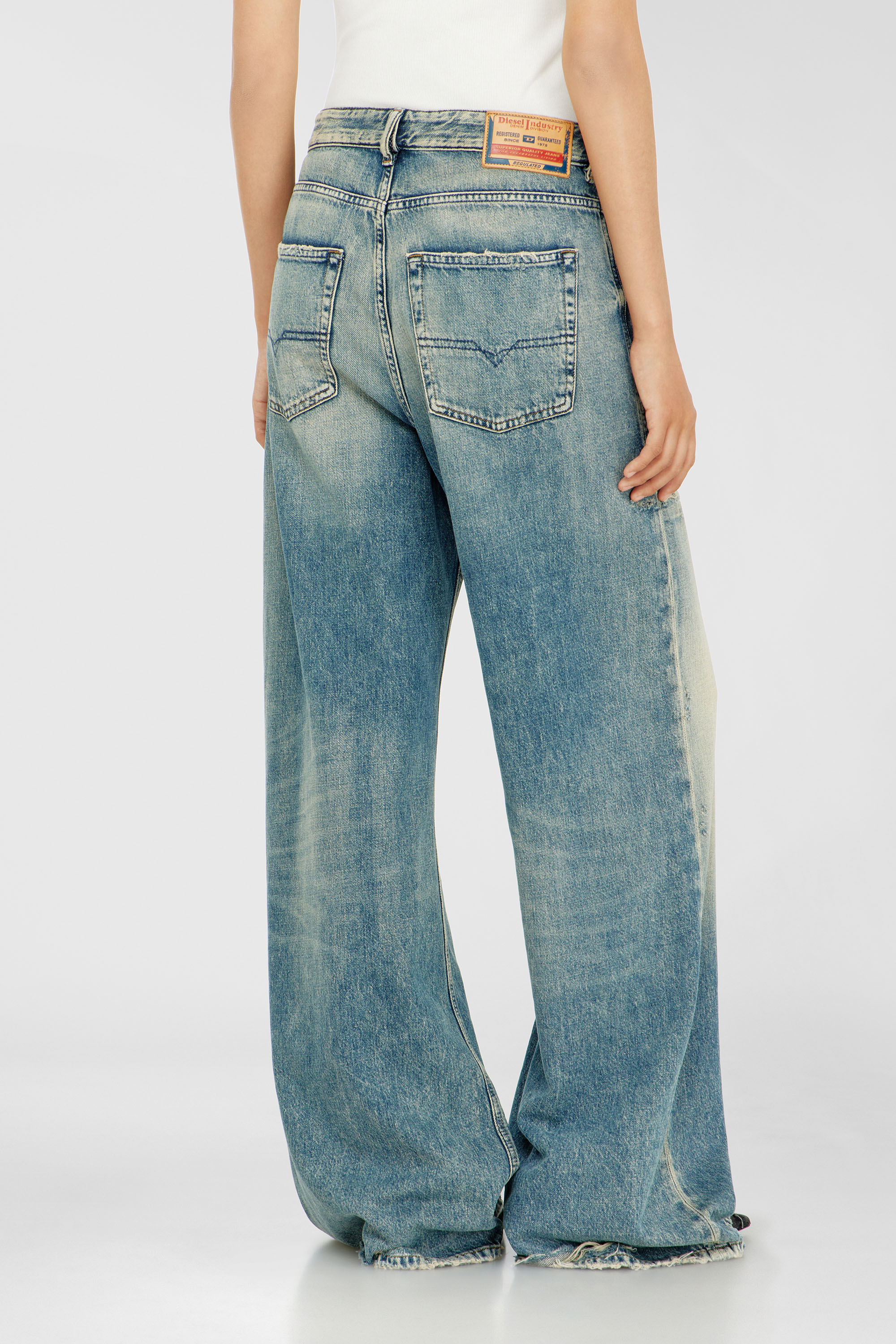 Diesel - Woman's Relaxed Jeans 1996 D-Sire 09P62, Medium blue - 5