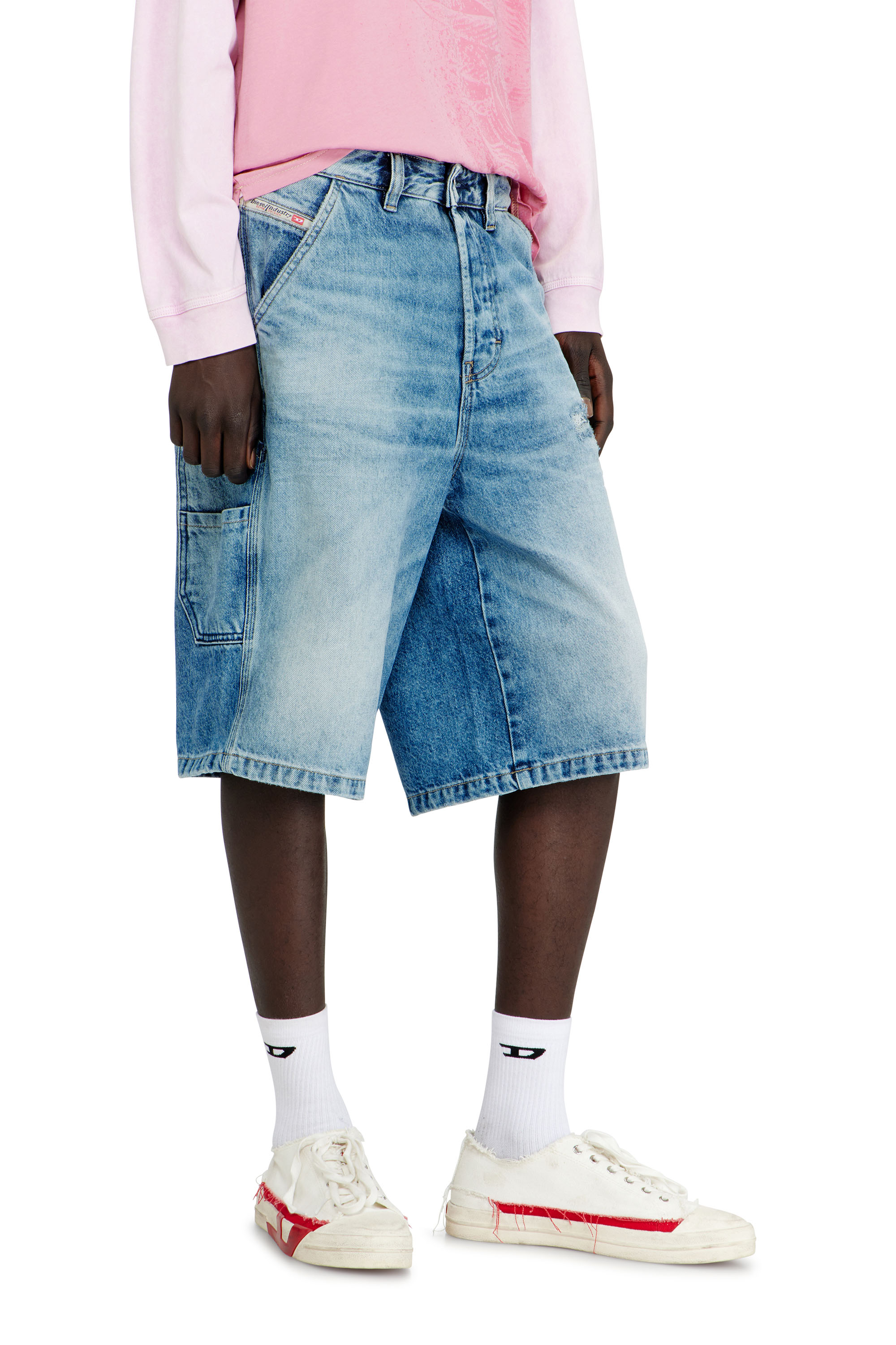 Diesel - D-LIVERY-W-SHORT, Man's Relaxed shorts in fluid denim with abrasions in null - 4