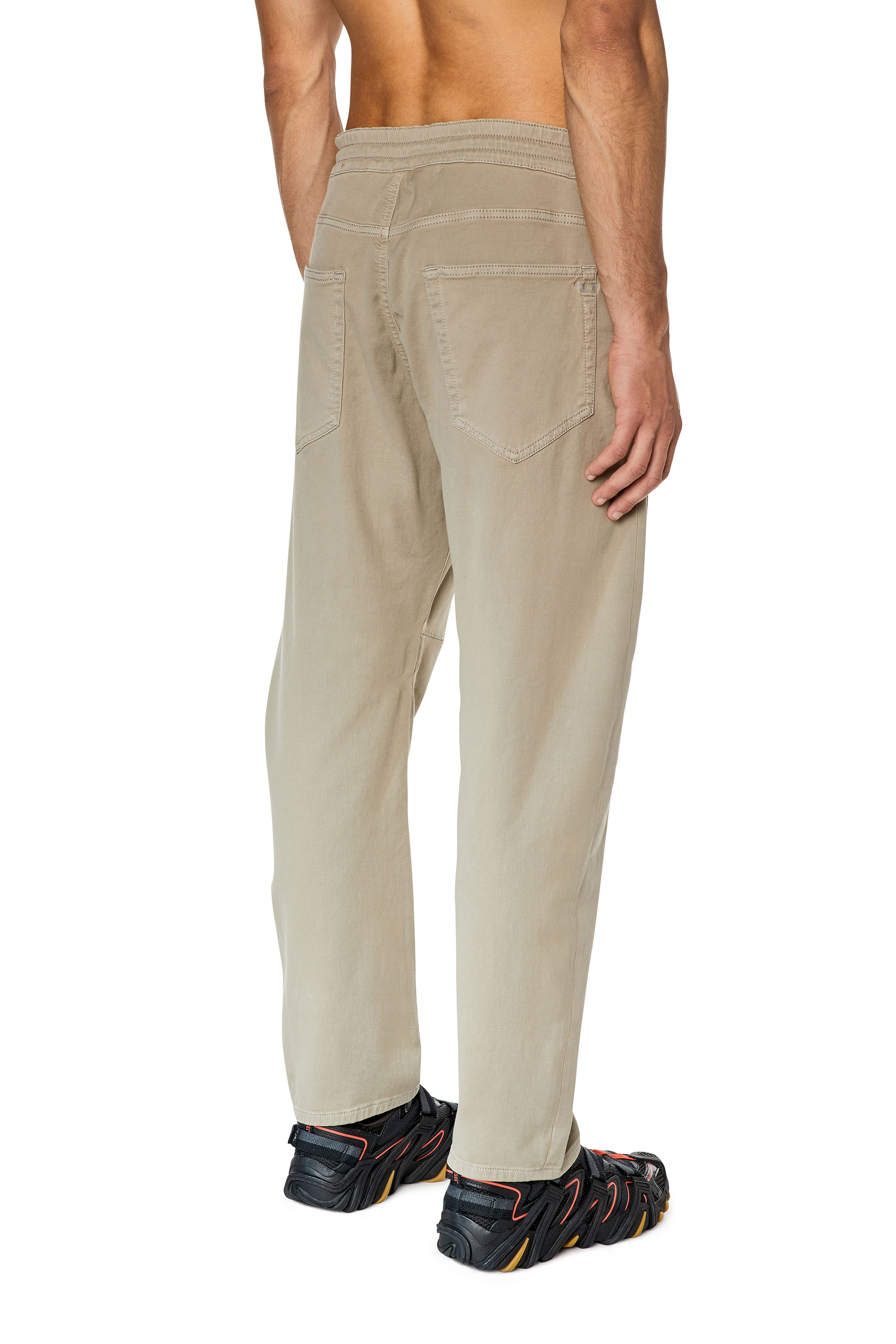 Diesel - D-Amage JoggJeans® 068DY Tapered, Grey - Image 2