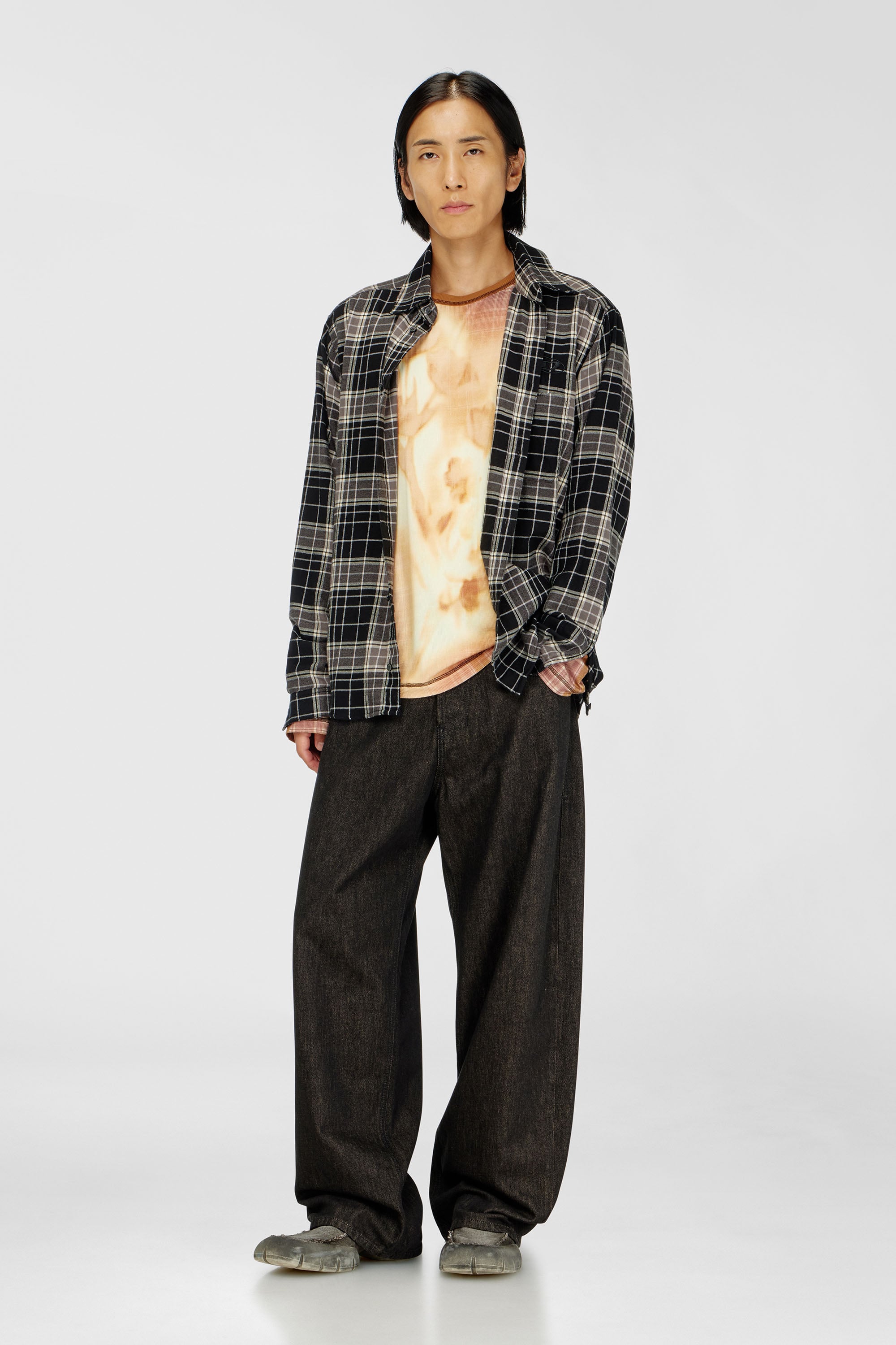 Diesel - S-SIMPLY-HNBI, Man's Distressed shirt in check flannel in Beige/Black - 2
